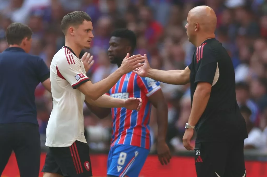 而且他变得 而且他变得