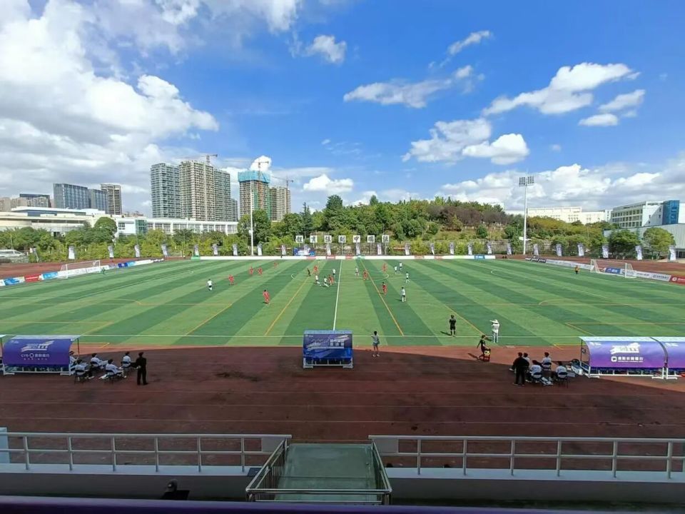 但显而易见, img, 串联两座城 但显而易见, img, 串联两座城