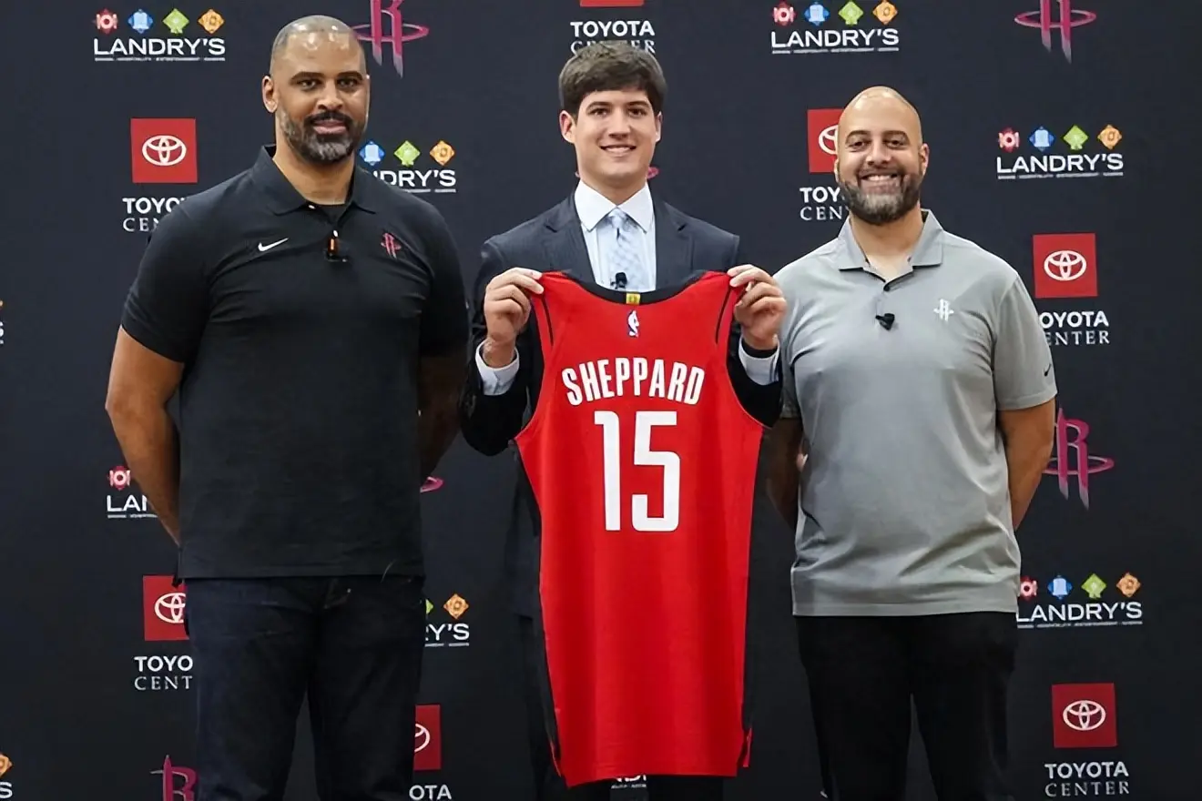 让球迷和媒, 赛期增重, 球队通过一 让球迷和媒, 赛期增重, 球队通过一