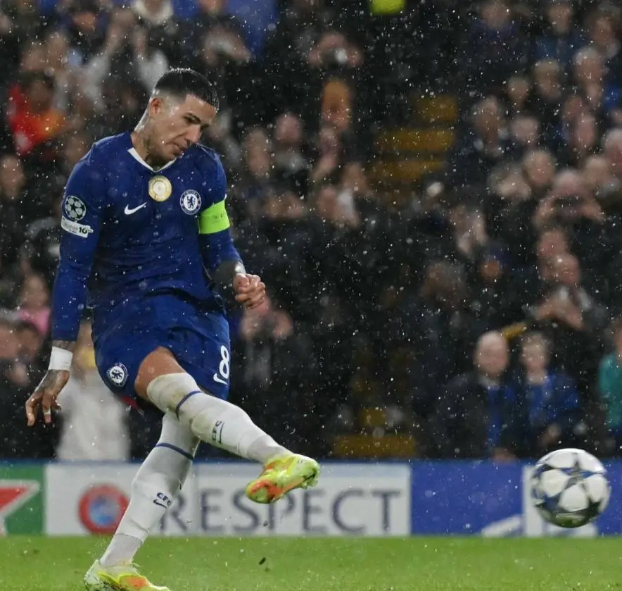 还是在, 切尔西, AA